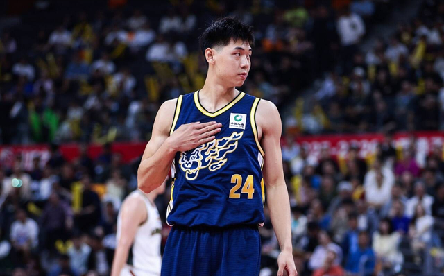 广东男篮惨败辽宁 球员表现低迷引担忧