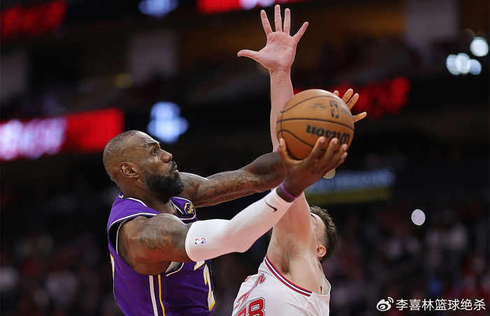 湖人双杀火箭！詹姆斯高效砍30+东契奇决胜时刻