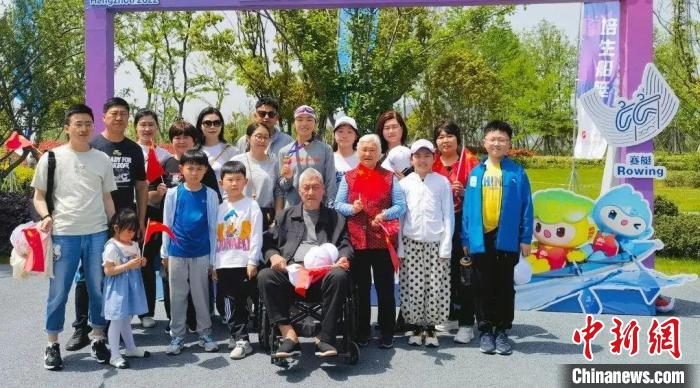 邹佳琪携手邱秀萍晋级巴